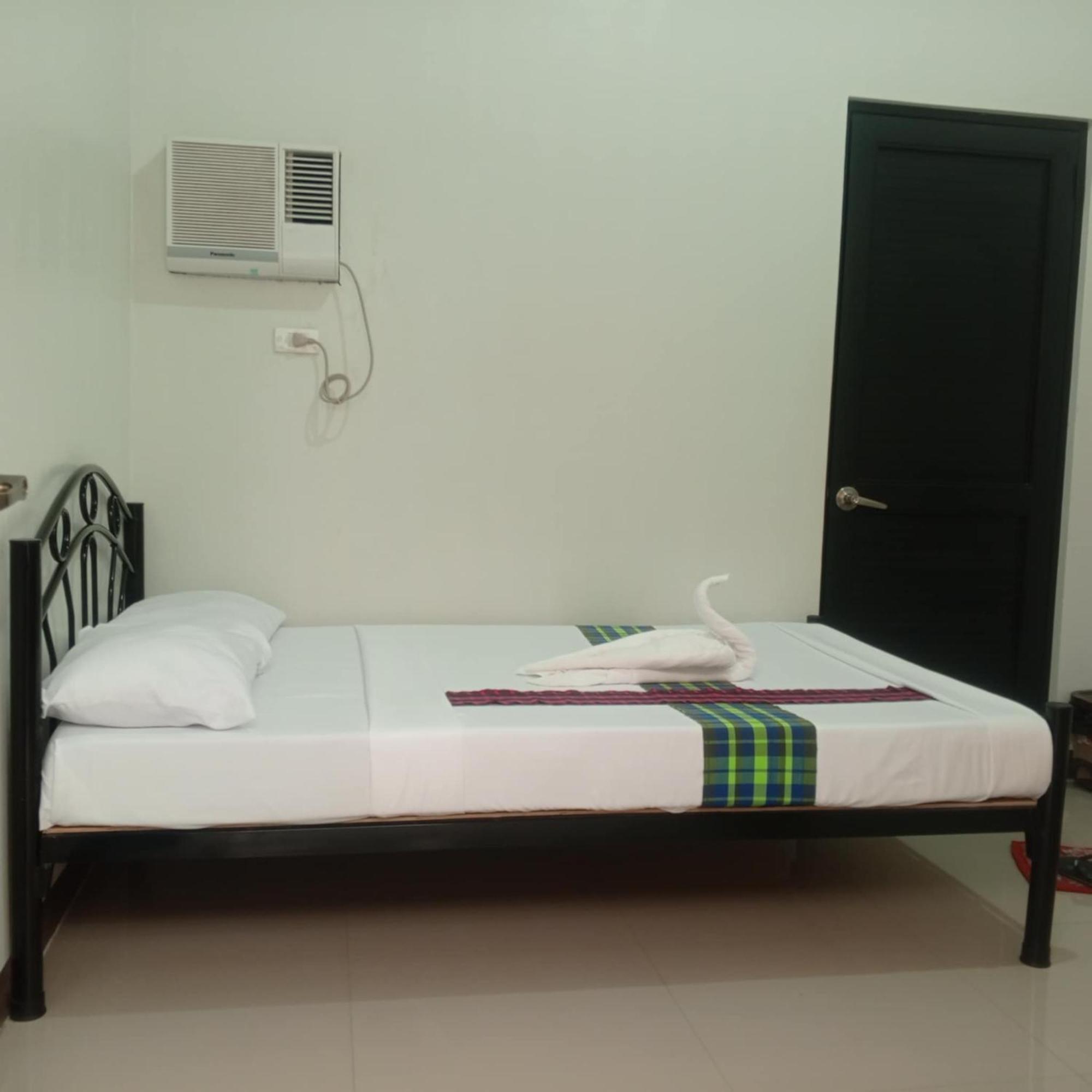 Hotel Benediktus Pilgerhaus à Vigan Extérieur photo
